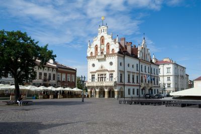 Elewacje wschodnia i p&oacute;łnocna Ratusza. Fot. Bogdan Szczupaj Galeria Fotografii Miasta Rzeszowa